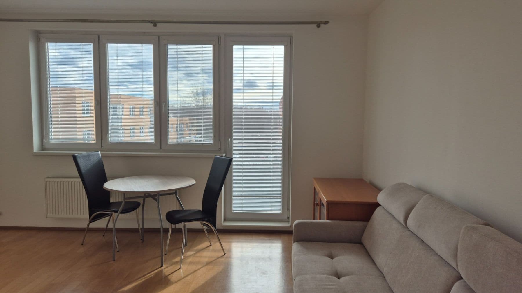 Predaj bytu 1-izbový 40 m², Hnězdenská, Praha, Praha Predaj bytu 1-izbový 40 m², Hnězdenská, Praha, Praha