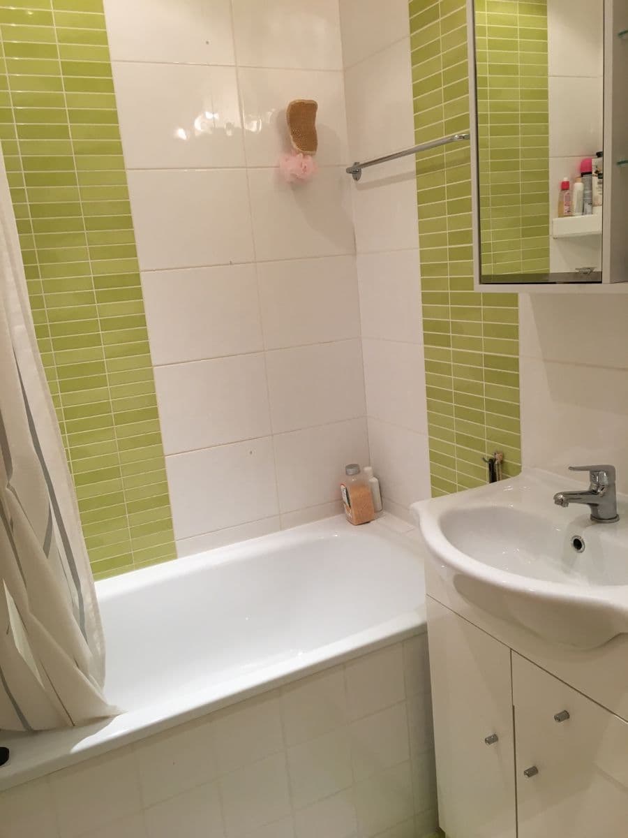 Prenájom bytu 1-izbový 36 m², Písečná, Praha, Praha Prenájom bytu 1-izbový 36 m², Písečná, Praha, Praha