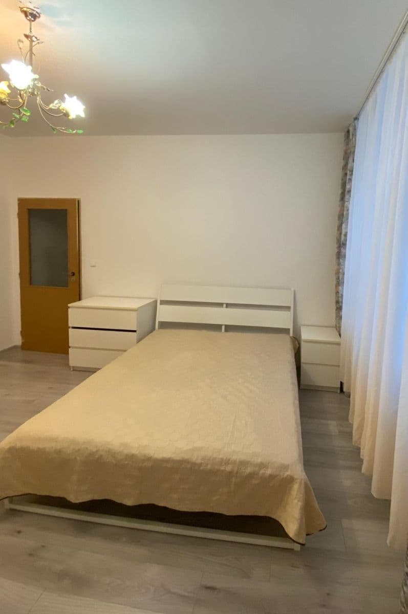 Prenájom bytu 2-izbový 50 m², Osvoboz. pol. vězňů, Kladno, Středočeský kraj Prenájom bytu 2-izbový 50 m², Osvoboz. pol. vězňů, Kladno, Středočeský kraj