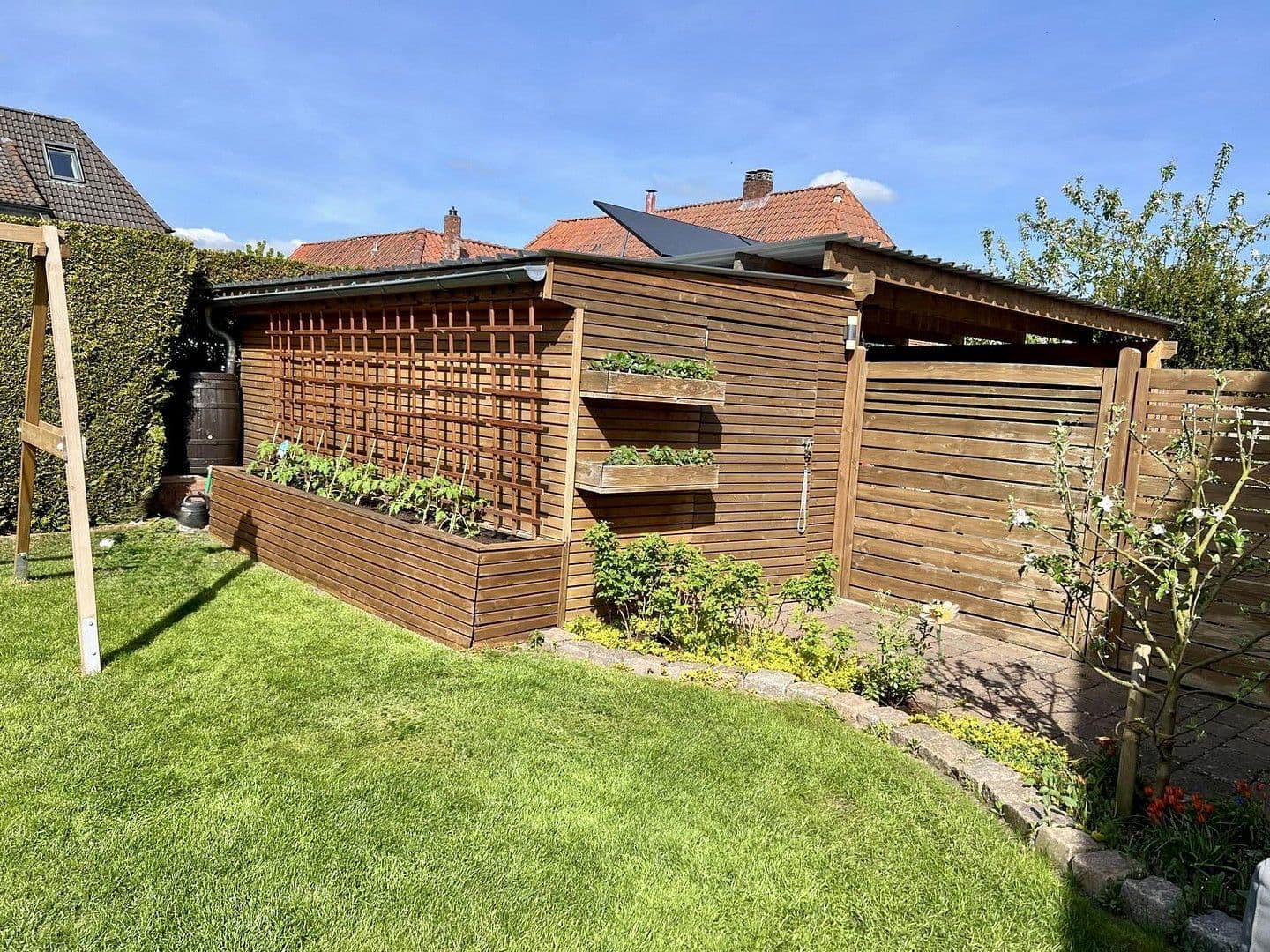 Predaj domu 142 m², pozemek 418 m², Stelle, Dolné Sasko Predaj domu 142 m², pozemek 418 m², Stelle, Dolné Sasko