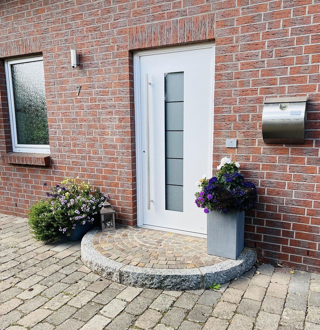 Predaj domu 142 m², pozemek 418 m², Stelle, Dolné Sasko Predaj domu 142 m², pozemek 418 m², Stelle, Dolné Sasko