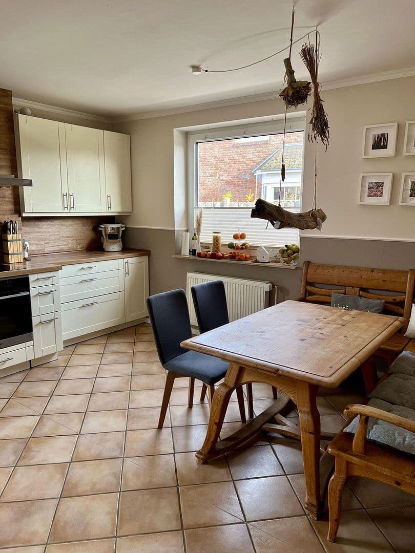 Predaj domu 142 m², pozemek 418 m², Stelle, Dolné Sasko Predaj domu 142 m², pozemek 418 m², Stelle, Dolné Sasko