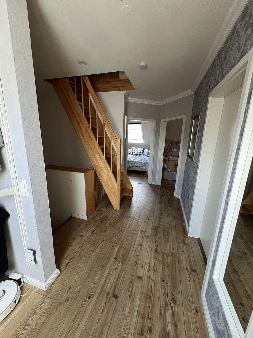 Predaj domu 142 m², pozemek 418 m², Stelle, Dolné Sasko Predaj domu 142 m², pozemek 418 m², Stelle, Dolné Sasko