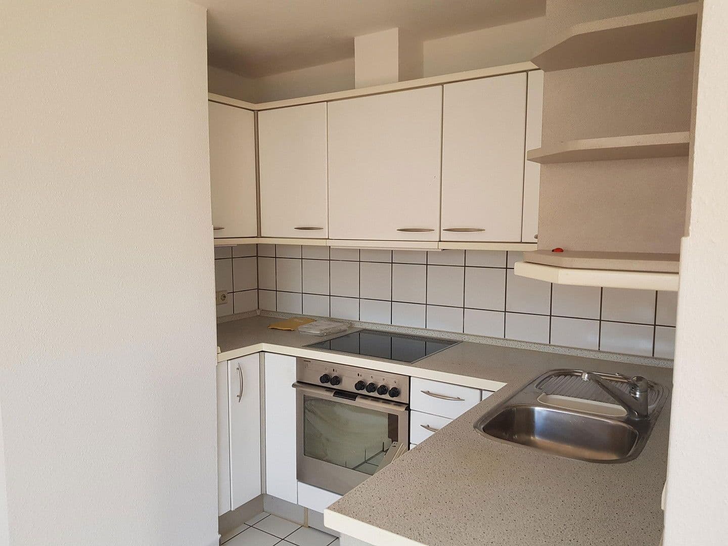 Prenájom bytu 2-izbový 55 m², Gerlingen, Bádensko-Wurttembersko Prenájom bytu 2-izbový 55 m², Gerlingen, Bádensko-Wurttembersko