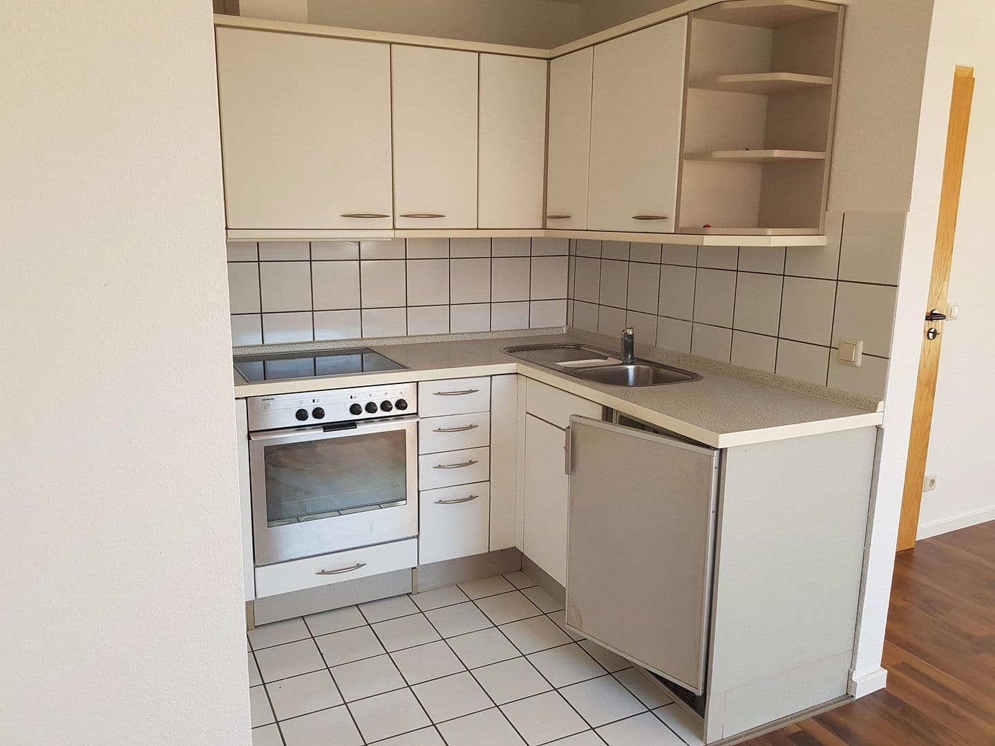 Prenájom bytu 2-izbový 55 m², Gerlingen, Bádensko-Wurttembersko Prenájom bytu 2-izbový 55 m², Gerlingen, Bádensko-Wurttembersko