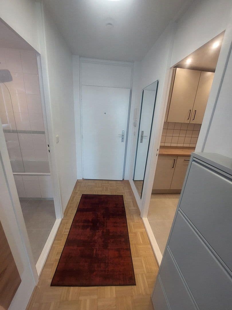 Prenájom bytu 1-izbový 30 m², Freischützstr. 110, München, Bavorsko Prenájom bytu 1-izbový 30 m², Freischützstr. 110, München, Bavorsko