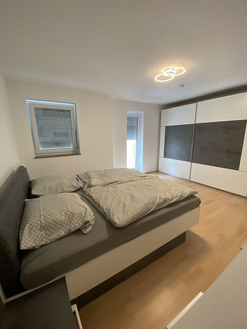 Prenájom bytu 3-izbový 95 m², Wiesbaden, Hesensko Prenájom bytu 3-izbový 95 m², Wiesbaden, Hesensko