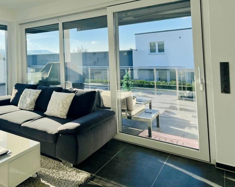 Predaj domu 233 m², pozemek 1.915 m², Gomaringen, Bádensko-Wurttembersko Predaj domu 233 m², pozemek 1.915 m², Gomaringen, Bádensko-Wurttembersko