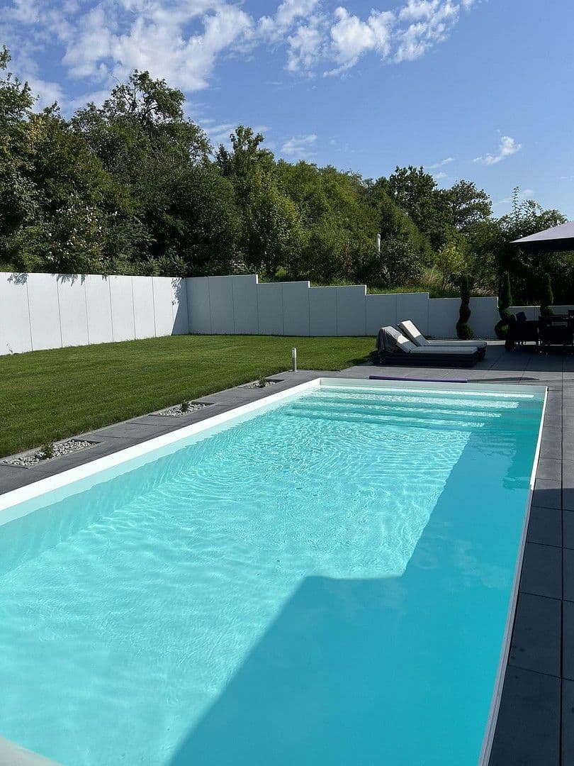 Predaj domu 233 m², pozemek 1.915 m², Gomaringen, Bádensko-Wurttembersko Predaj domu 233 m², pozemek 1.915 m², Gomaringen, Bádensko-Wurttembersko