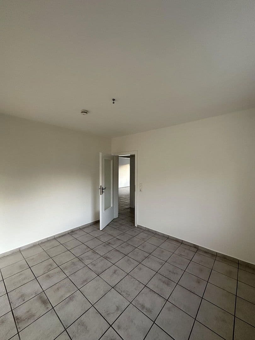 Prenájom bytu 3-izbový 87 m², Essen, Severné Porýnie - Westfálsko Prenájom bytu 3-izbový 87 m², Essen, Severné Porýnie - Westfálsko