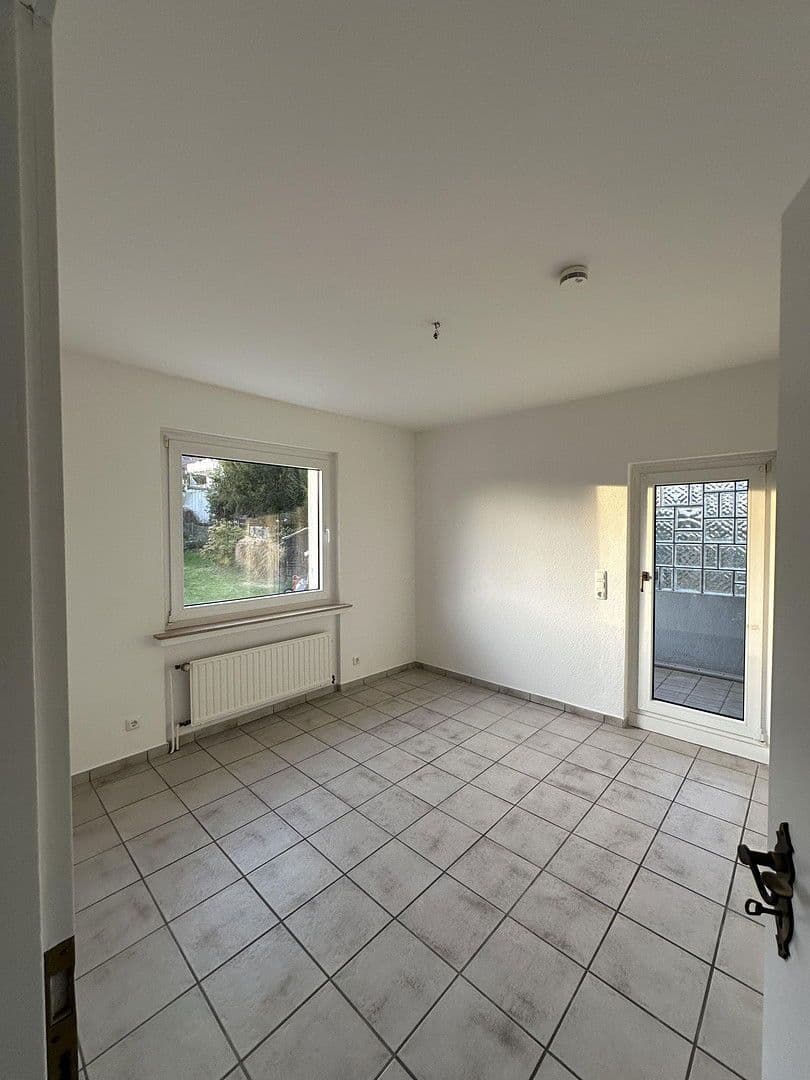 Prenájom bytu 3-izbový 87 m², Essen, Severné Porýnie - Westfálsko Prenájom bytu 3-izbový 87 m², Essen, Severné Porýnie - Westfálsko