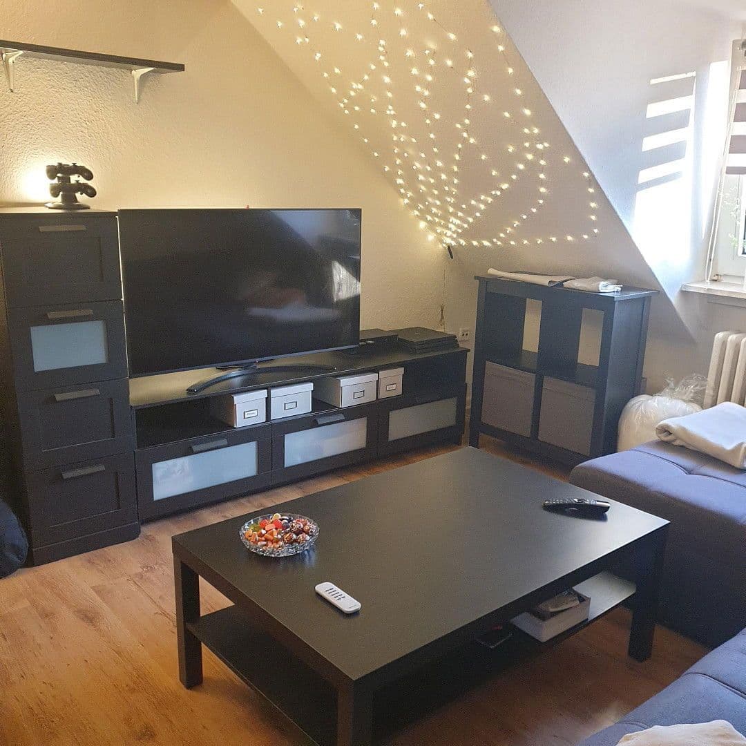 Prenájom bytu 3-izbový 45 m², Burgstraße 8, Duisburg, Severné Porýnie - Westfálsko Prenájom bytu 3-izbový 45 m², Burgstraße 8, Duisburg, Severné Porýnie - Westfálsko