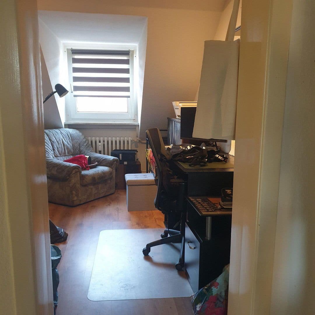 Prenájom bytu 3-izbový 45 m², Burgstraße 8, Duisburg, Severné Porýnie - Westfálsko Prenájom bytu 3-izbový 45 m², Burgstraße 8, Duisburg, Severné Porýnie - Westfálsko