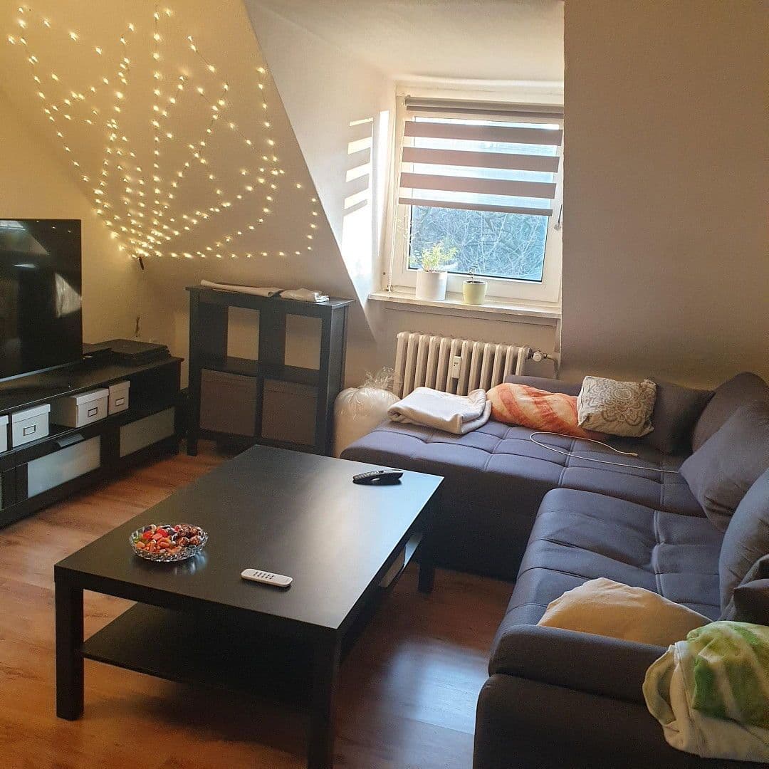 Prenájom bytu 3-izbový 45 m², Burgstraße 8, Duisburg, Severné Porýnie - Westfálsko Prenájom bytu 3-izbový 45 m², Burgstraße 8, Duisburg, Severné Porýnie - Westfálsko