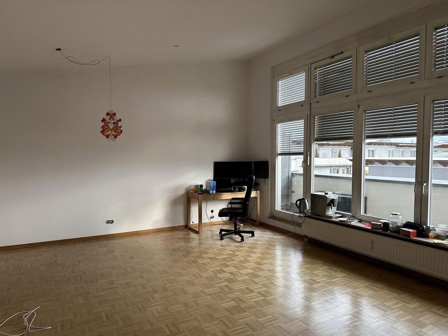Prenájom bytu 3-izbový 90 m², Thekla-Kauffmann-Weg 7, Stuttgart, Bádensko-Wurttembersko Prenájom bytu 3-izbový 90 m², Thekla-Kauffmann-Weg 7, Stuttgart, Bádensko-Wurttembersko