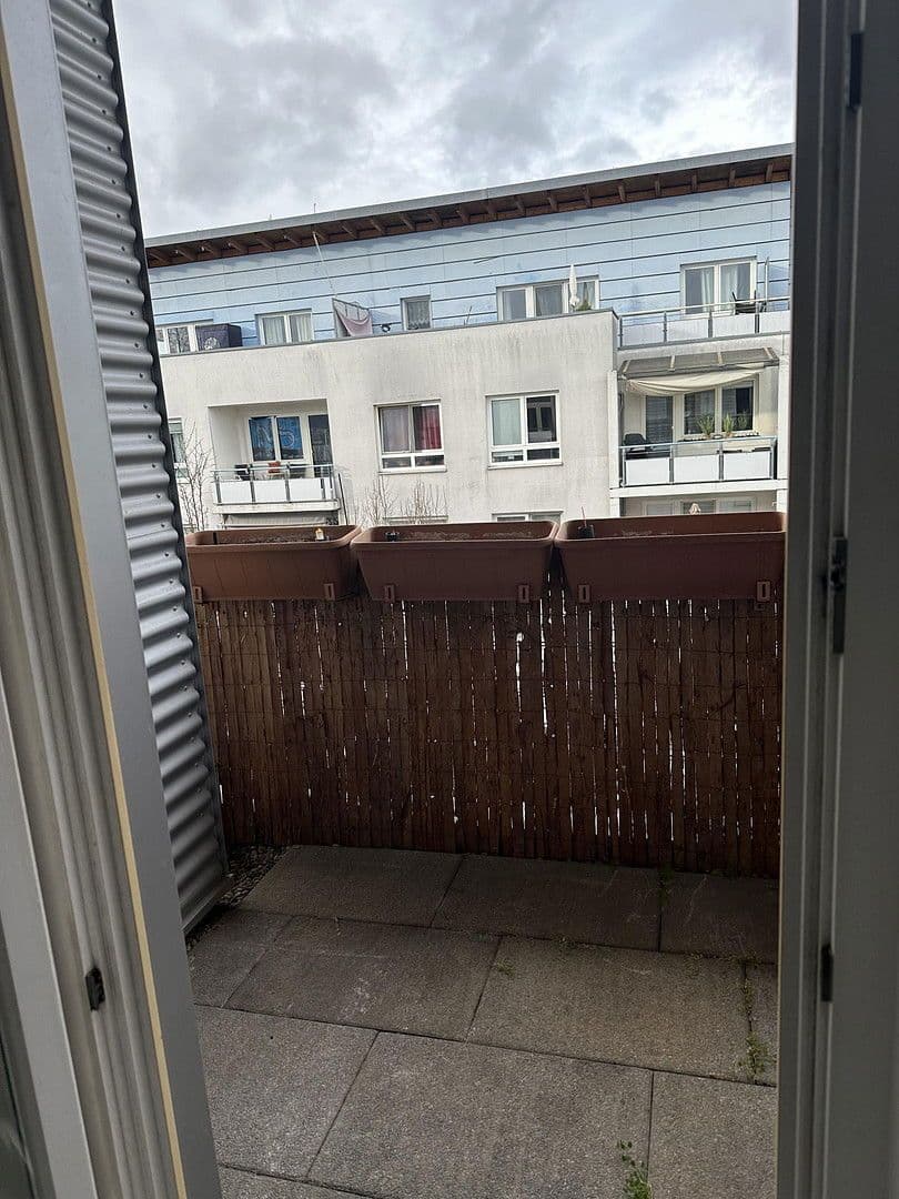 Prenájom bytu 3-izbový 90 m², Thekla-Kauffmann-Weg 7, Stuttgart, Bádensko-Wurttembersko Prenájom bytu 3-izbový 90 m², Thekla-Kauffmann-Weg 7, Stuttgart, Bádensko-Wurttembersko