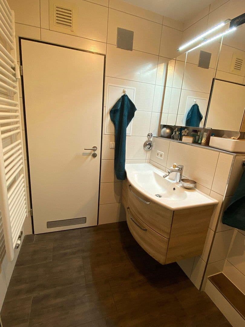 Predaj bytu 5-izbový 71 m², Waren (Müritz), Meklenbursko-Predpomoransko Predaj bytu 5-izbový 71 m², Waren (Müritz), Meklenbursko-Predpomoransko