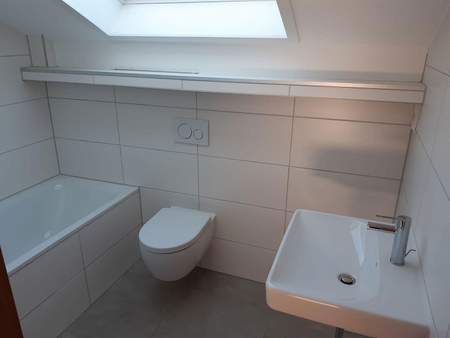 Prenájom domu 118 m², pozemek 272 m², Schwieberdingen, Bádensko-Wurttembersko Prenájom domu 118 m², pozemek 272 m², Schwieberdingen, Bádensko-Wurttembersko