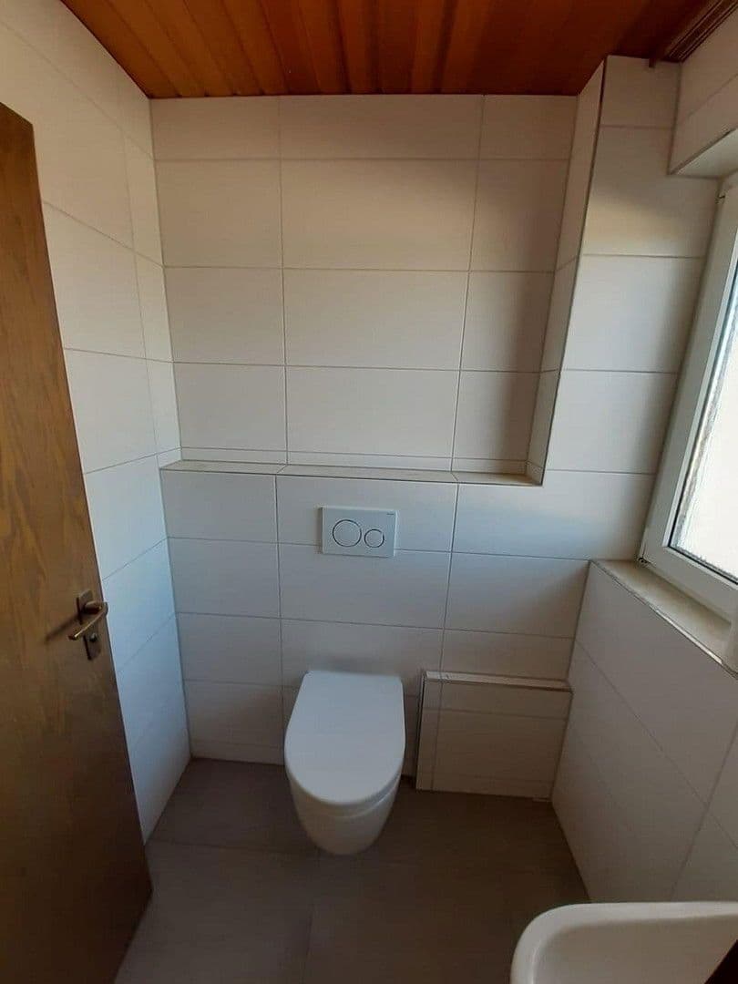 Prenájom domu 118 m², pozemek 272 m², Schwieberdingen, Bádensko-Wurttembersko Prenájom domu 118 m², pozemek 272 m², Schwieberdingen, Bádensko-Wurttembersko