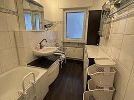 Prenájom bytu 3-izbový 90 m², FFM, Hesensko Prenájom bytu 3-izbový 90 m², FFM, Hesensko