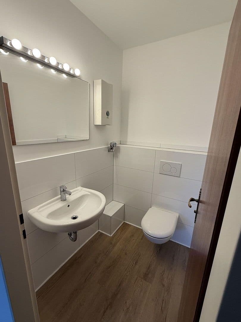 Prenájom bytu 3-izbový 93 m², Hilden, Severné Porýnie - Westfálsko Prenájom bytu 3-izbový 93 m², Hilden, Severné Porýnie - Westfálsko