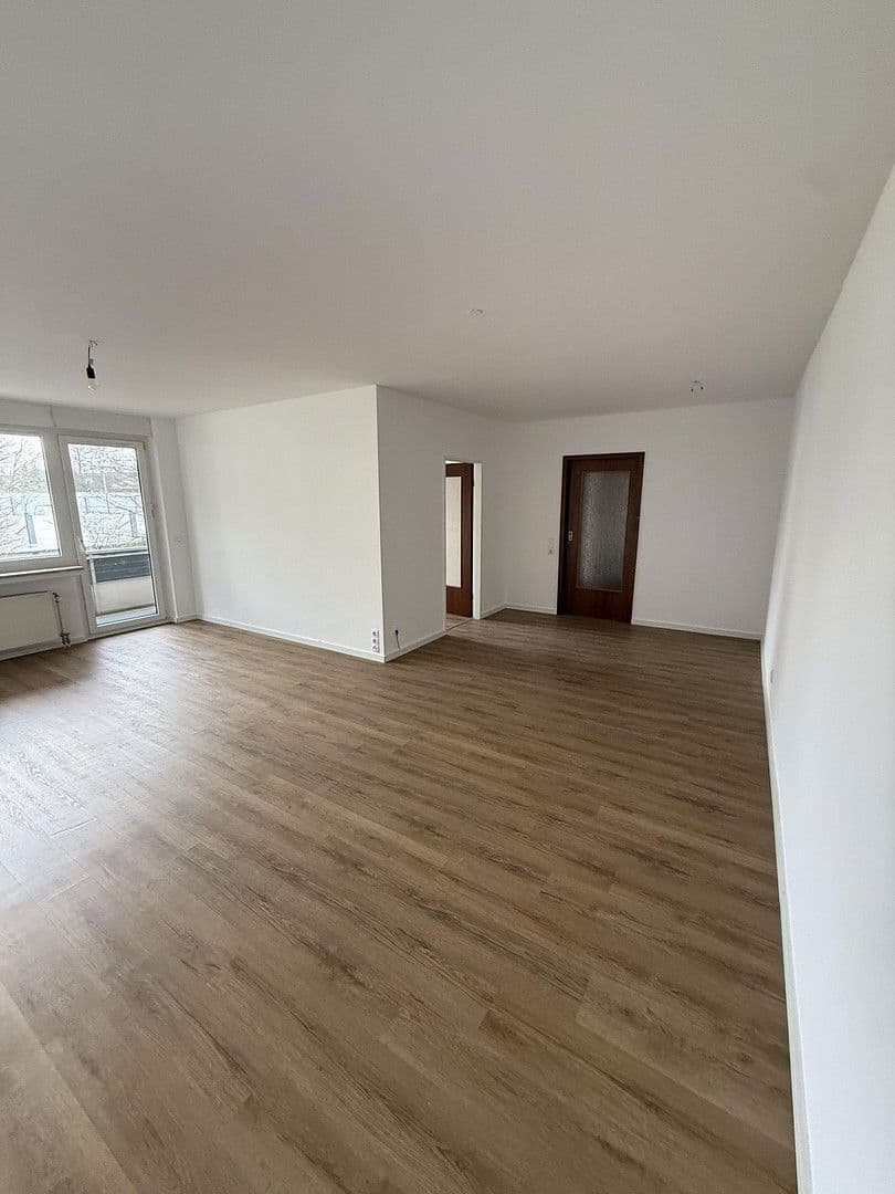 Prenájom bytu 3-izbový 93 m², Hilden, Severné Porýnie - Westfálsko Prenájom bytu 3-izbový 93 m², Hilden, Severné Porýnie - Westfálsko