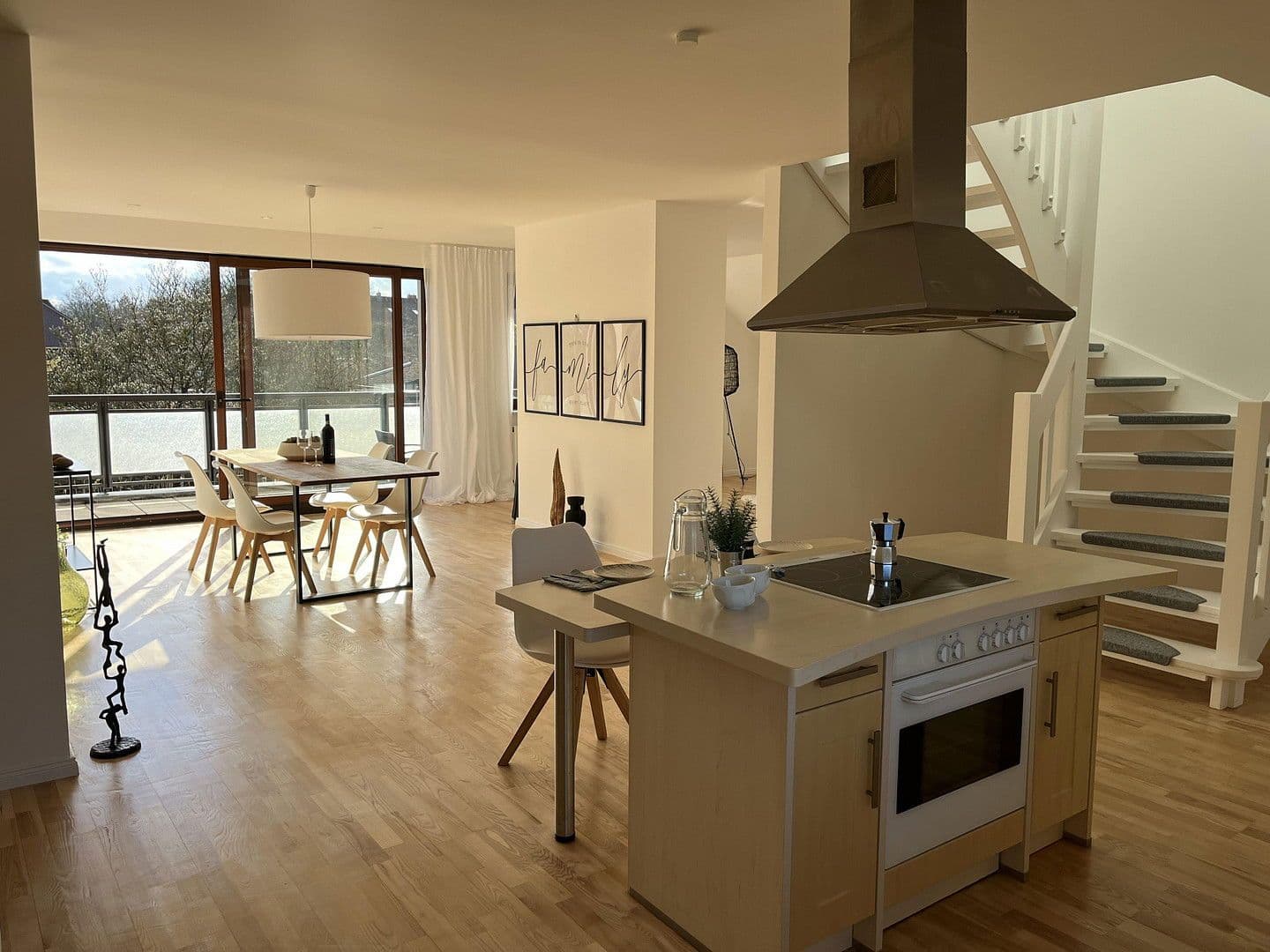 Predaj domu 170 m², pozemek 400 m², Buchholz in der Nordheide, Dolné Sasko Predaj domu 170 m², pozemek 400 m², Buchholz in der Nordheide, Dolné Sasko