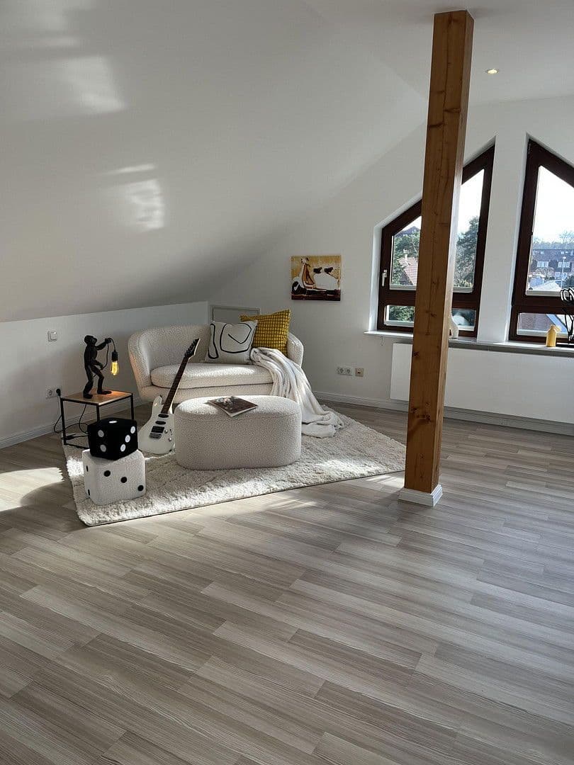 Predaj domu 170 m², pozemek 400 m², Buchholz in der Nordheide, Dolné Sasko Predaj domu 170 m², pozemek 400 m², Buchholz in der Nordheide, Dolné Sasko