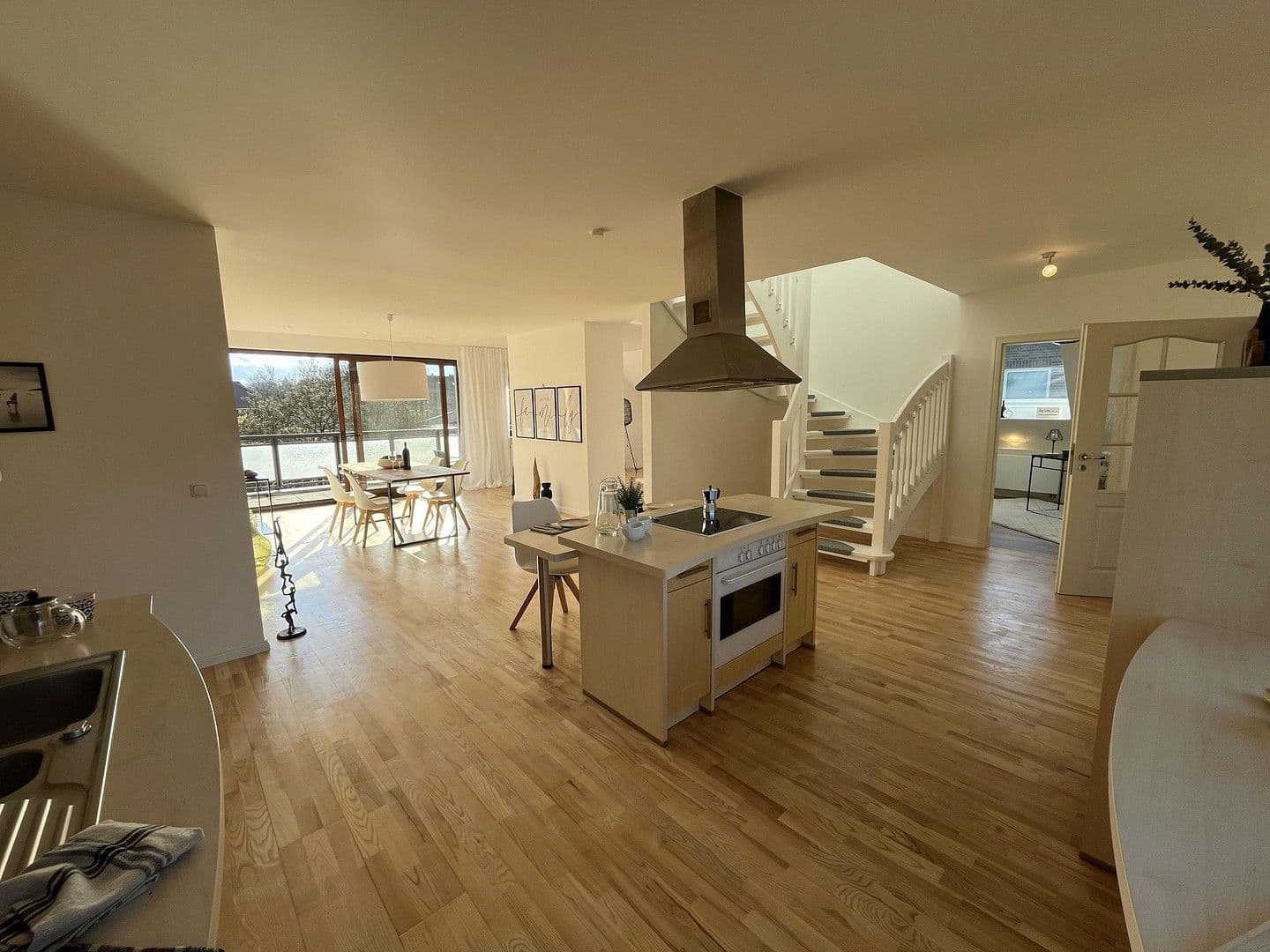 Predaj domu 170 m², pozemek 400 m², Buchholz in der Nordheide, Dolné Sasko Predaj domu 170 m², pozemek 400 m², Buchholz in der Nordheide, Dolné Sasko