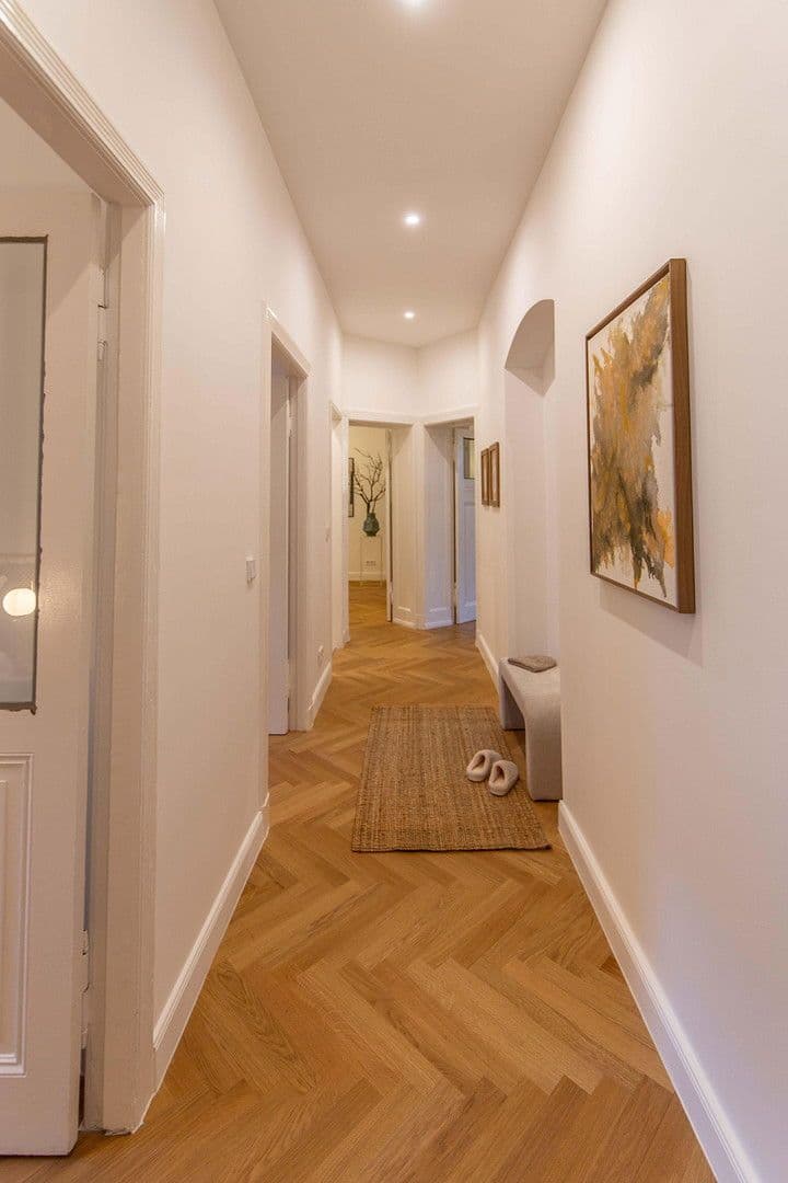 Predaj bytu 4-izbový 85 m², Düsseldorfer Straße 14, Berlin, Berlín Predaj bytu 4-izbový 85 m², Düsseldorfer Straße 14, Berlin, Berlín