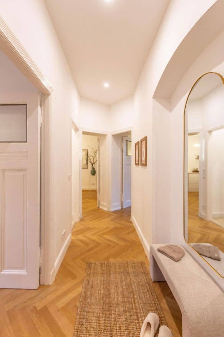 Predaj bytu 4-izbový 85 m², Düsseldorfer Straße 14, Berlin, Berlín Predaj bytu 4-izbový 85 m², Düsseldorfer Straße 14, Berlin, Berlín