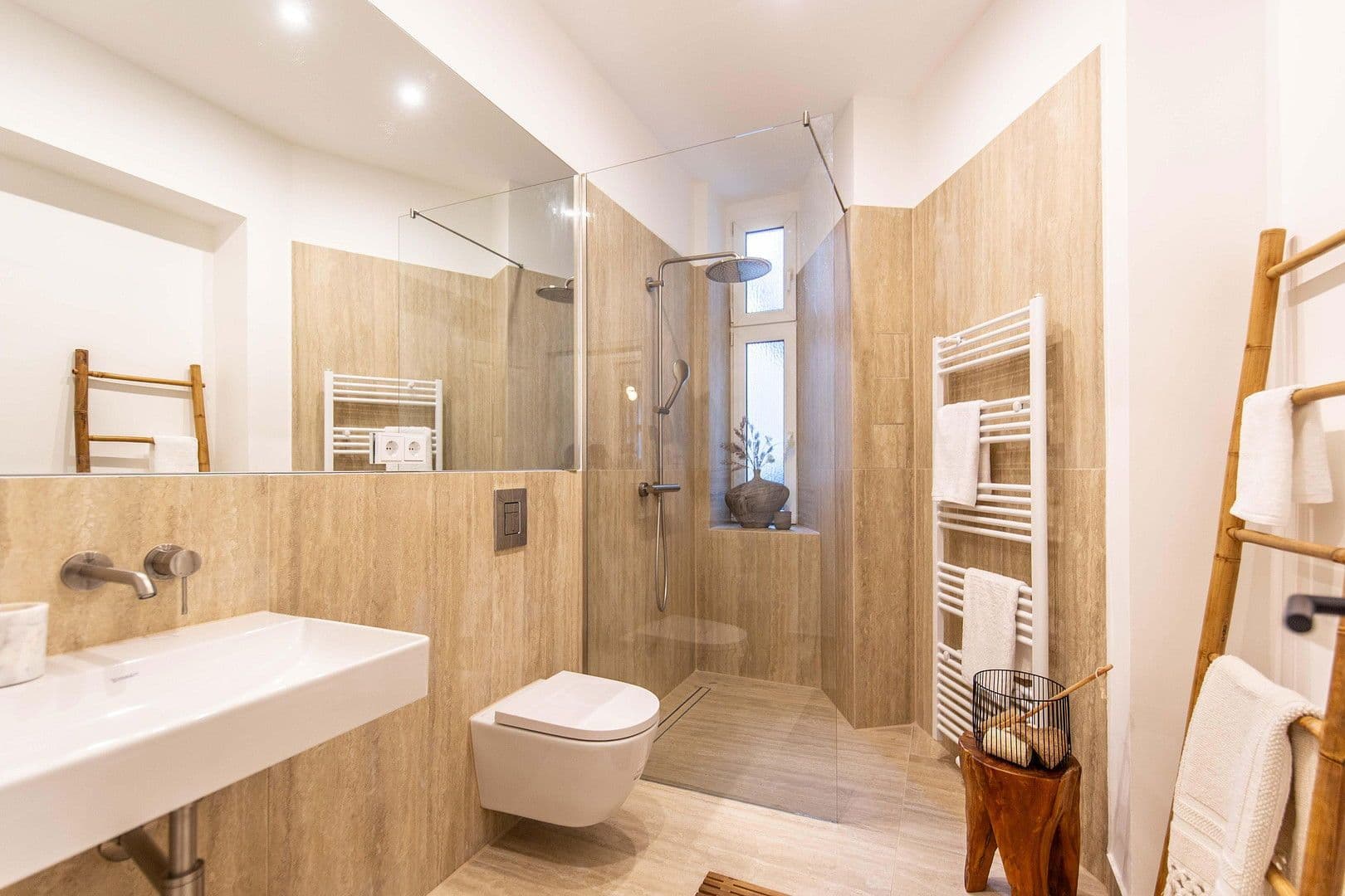 Predaj bytu 4-izbový 85 m², Düsseldorfer Straße 14, Berlin, Berlín Predaj bytu 4-izbový 85 m², Düsseldorfer Straße 14, Berlin, Berlín