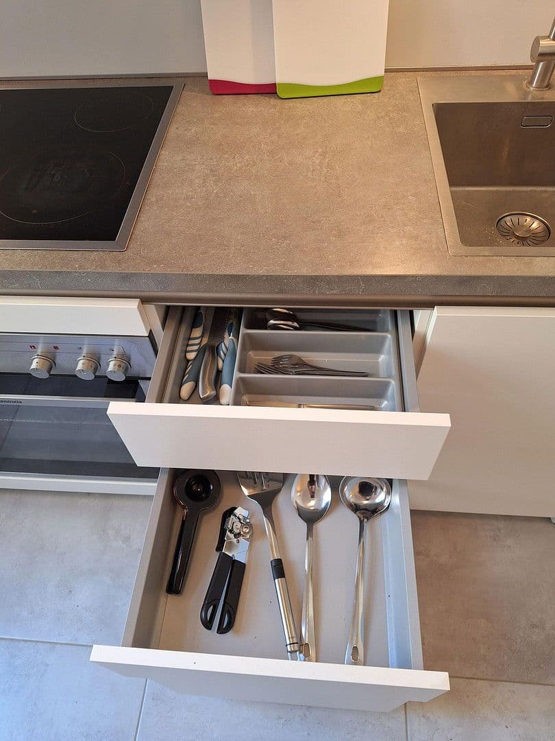 Prenájom bytu 1-izbový 46 m², Fritz-Reuter-Str.3, Berlin, Berlín Prenájom bytu 1-izbový 46 m², Fritz-Reuter-Str.3, Berlin, Berlín