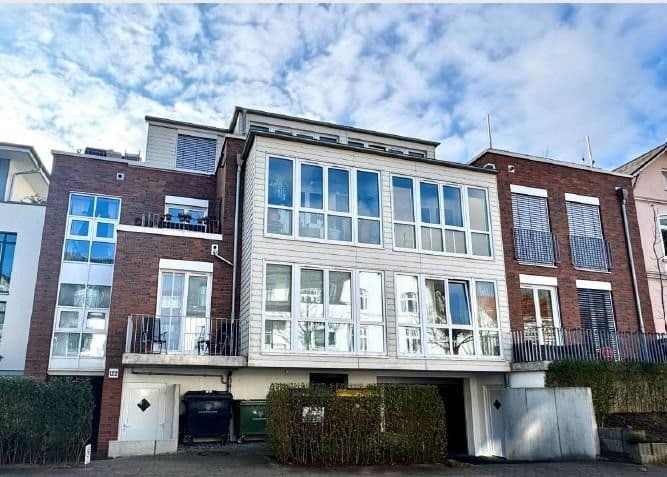 Predaj domu 911 m², pozemek 956 m², Hamburg, Hamburg Predaj domu 911 m², pozemek 956 m², Hamburg, Hamburg