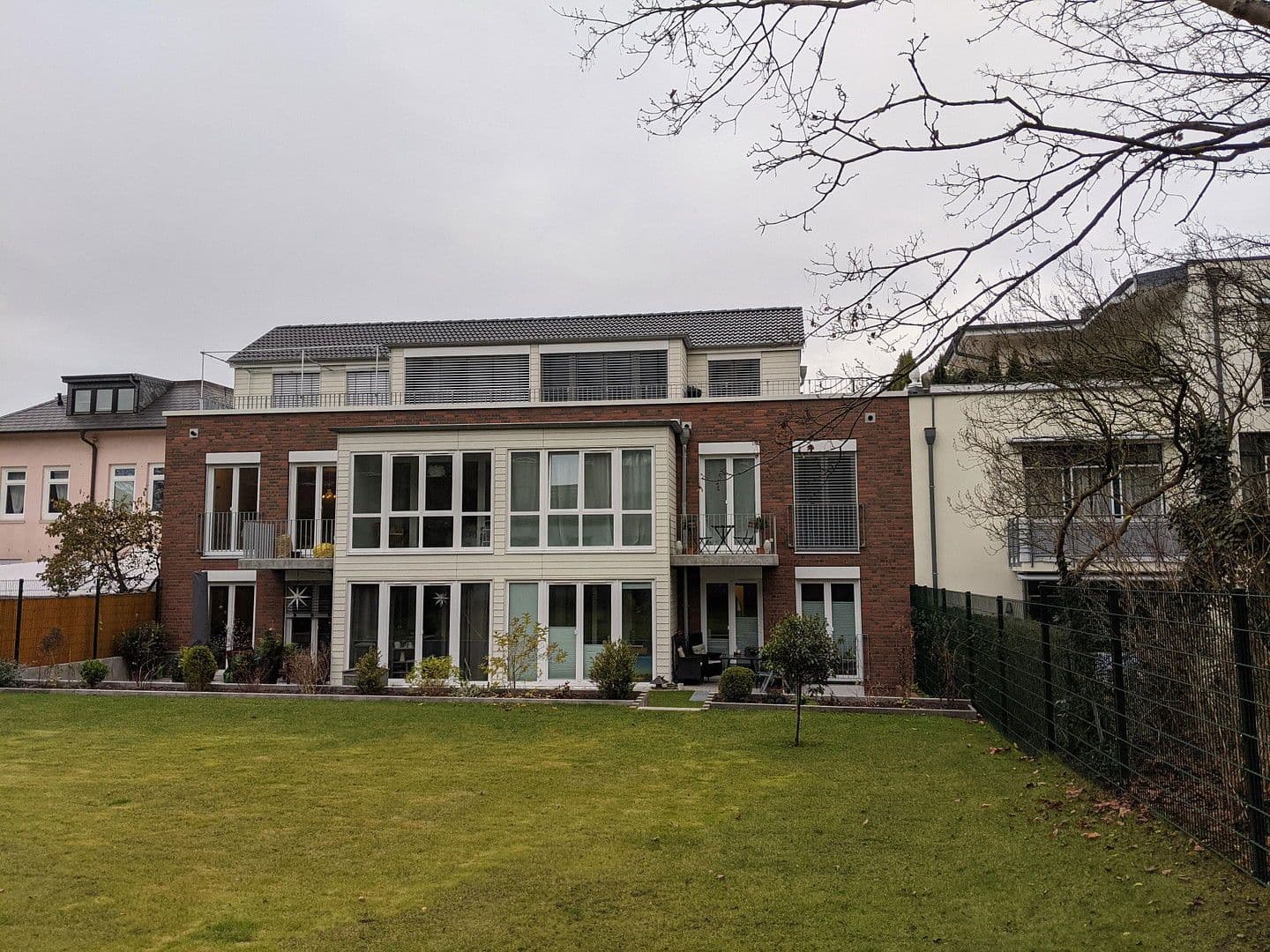 Predaj domu 911 m², pozemek 956 m², Hamburg, Hamburg Predaj domu 911 m², pozemek 956 m², Hamburg, Hamburg