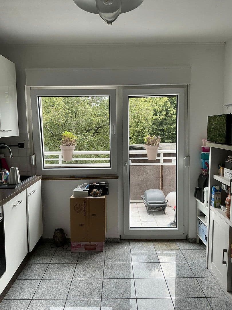 Prenájom bytu 2-izbový 74 m², Knappenweg 50a, Mülheim an der Ruhr, Severné Porýnie - Westfálsko Prenájom bytu 2-izbový 74 m², Knappenweg 50a, Mülheim an der Ruhr, Severné Porýnie - Westfálsko