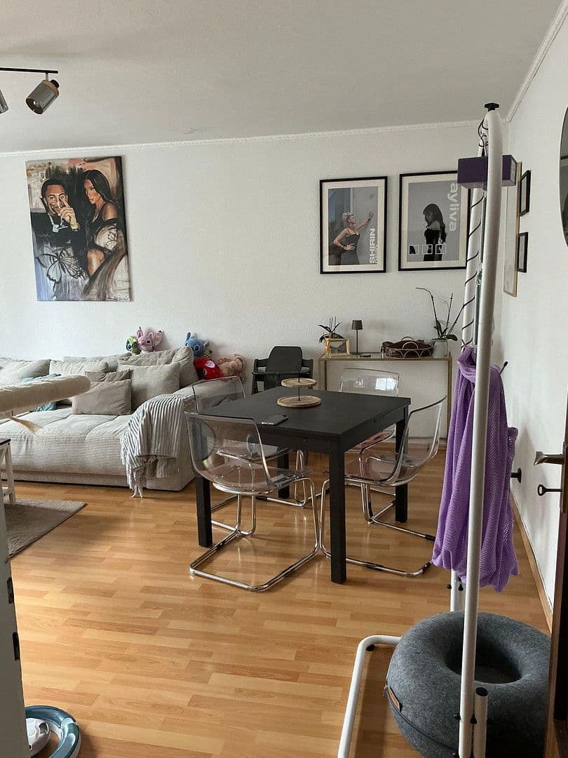 Prenájom bytu 2-izbový 74 m², Knappenweg 50a, Mülheim an der Ruhr, Severné Porýnie - Westfálsko Prenájom bytu 2-izbový 74 m², Knappenweg 50a, Mülheim an der Ruhr, Severné Porýnie - Westfálsko