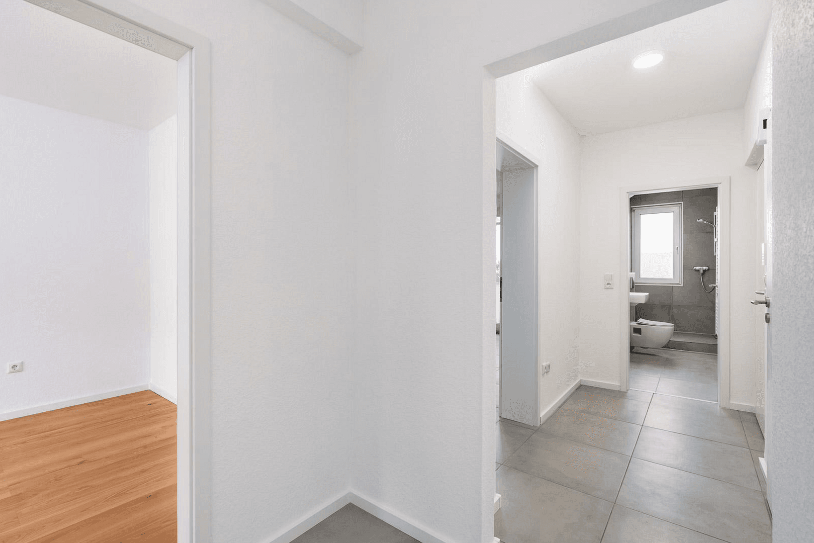 Predaj bytu 2-izbový 55 m², Düsseldorf, Severné Porýnie - Westfálsko Predaj bytu 2-izbový 55 m², Düsseldorf, Severné Porýnie - Westfálsko