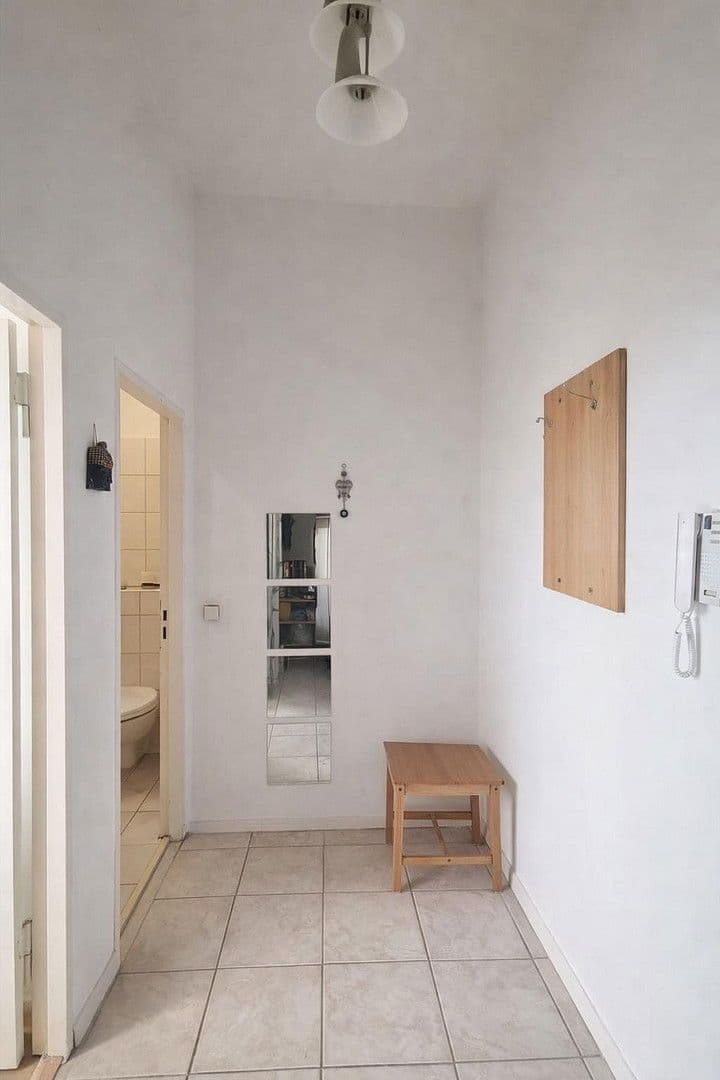 Prenájom bytu 1-izbový 41 m², Lindauer Allee 38, Berlin, Berlín Prenájom bytu 1-izbový 41 m², Lindauer Allee 38, Berlin, Berlín