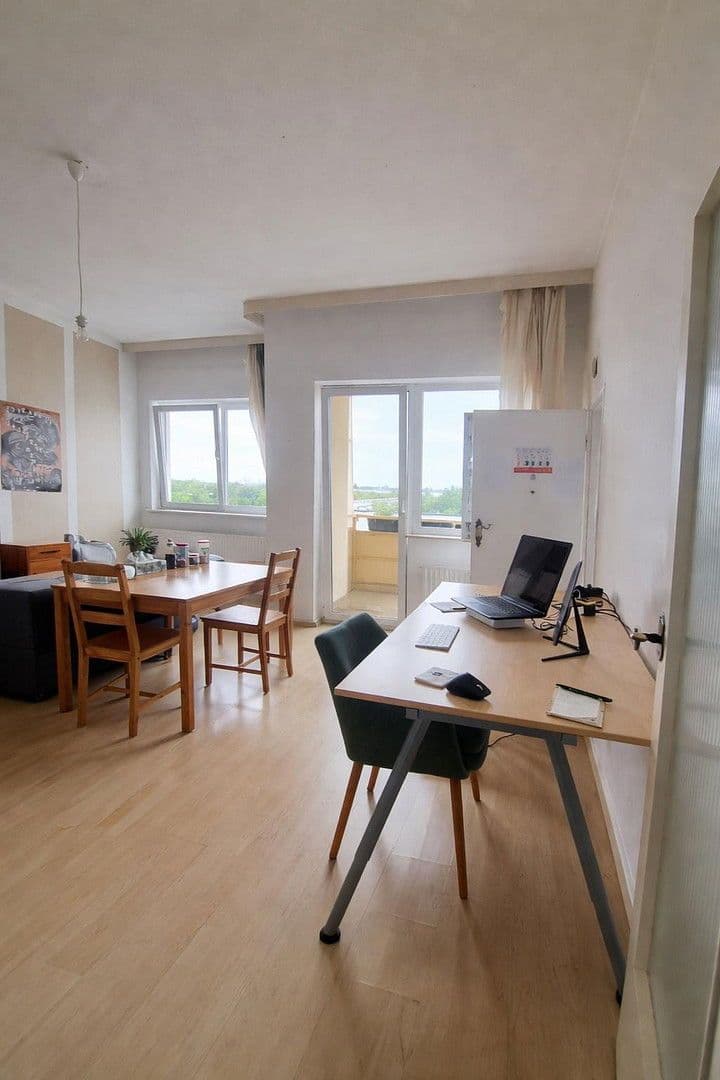 Prenájom bytu 1-izbový 41 m², Lindauer Allee 38, Berlin, Berlín Prenájom bytu 1-izbový 41 m², Lindauer Allee 38, Berlin, Berlín