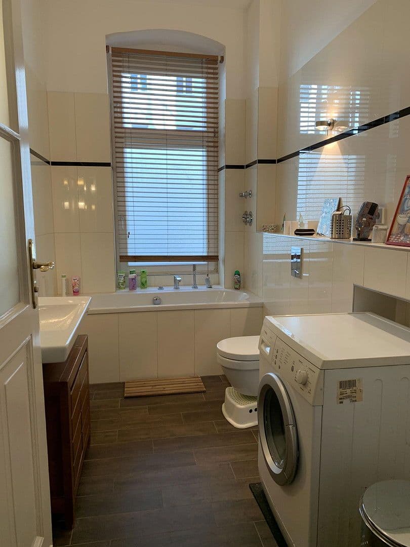 Predaj bytu 5-izbový 148 m², Berlin, Berlín Predaj bytu 5-izbový 148 m², Berlin, Berlín