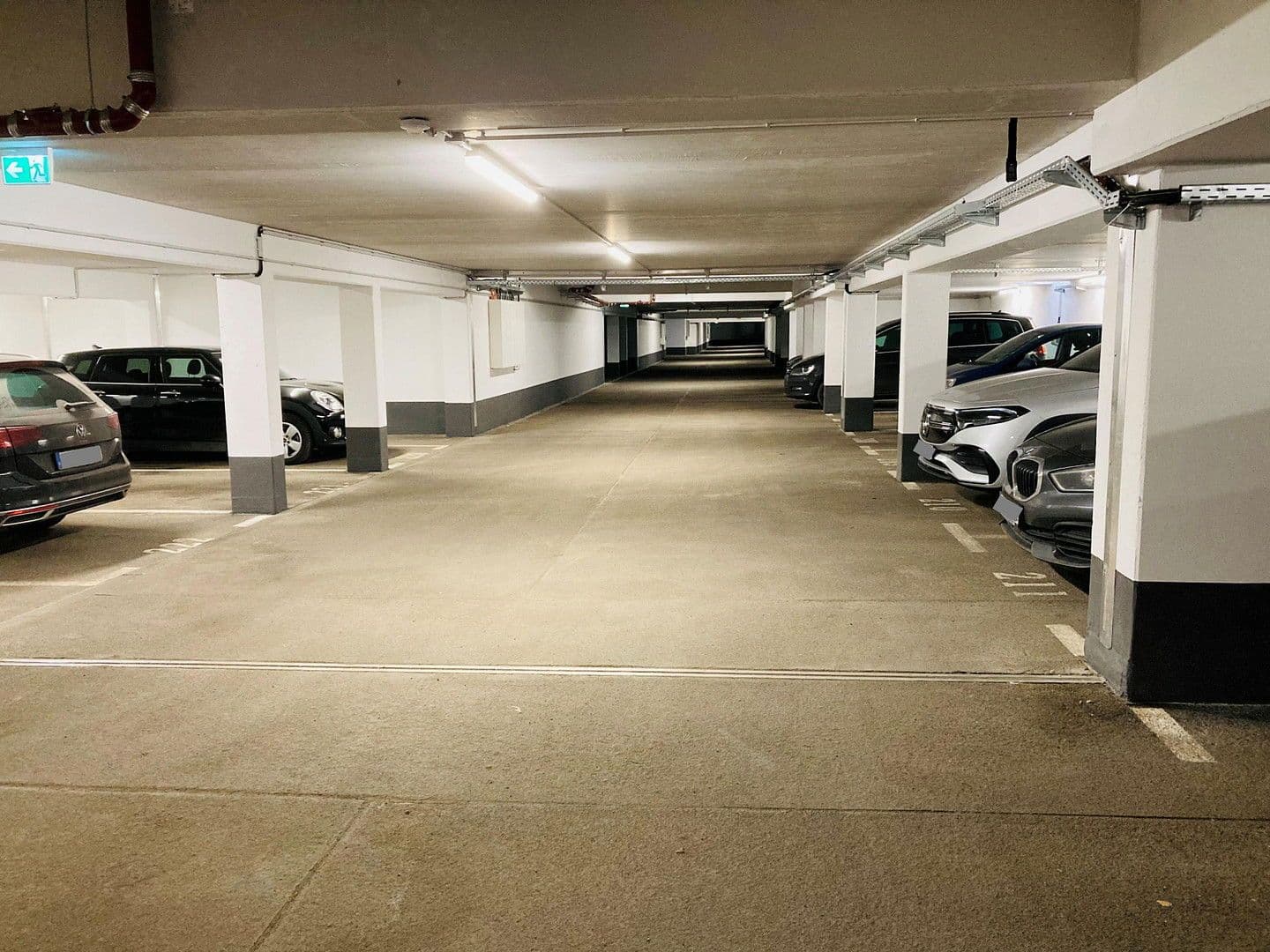 Predaj bytu 5-izbový 104 m², Berlin, Berlín Predaj bytu 5-izbový 104 m², Berlin, Berlín