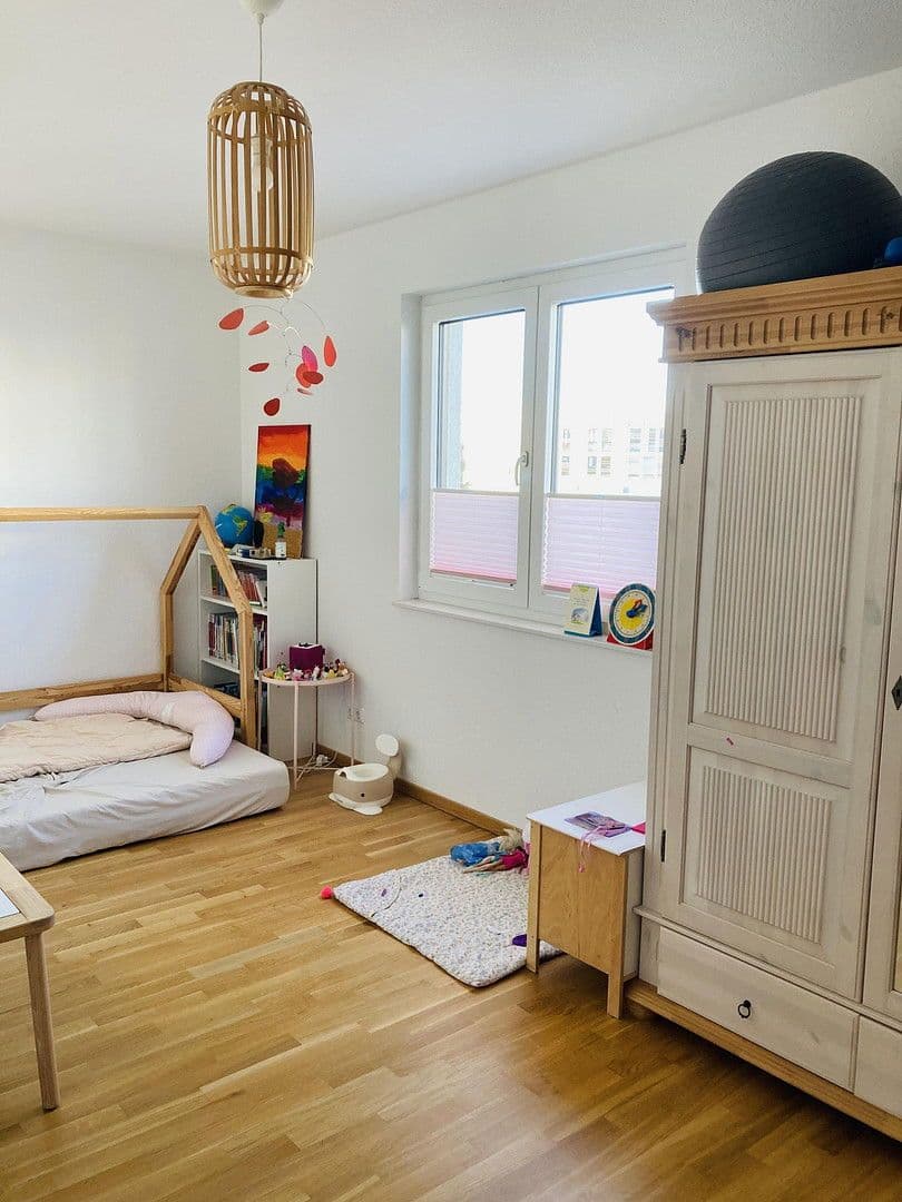 Predaj bytu 5-izbový 104 m², Berlin, Berlín Predaj bytu 5-izbový 104 m², Berlin, Berlín