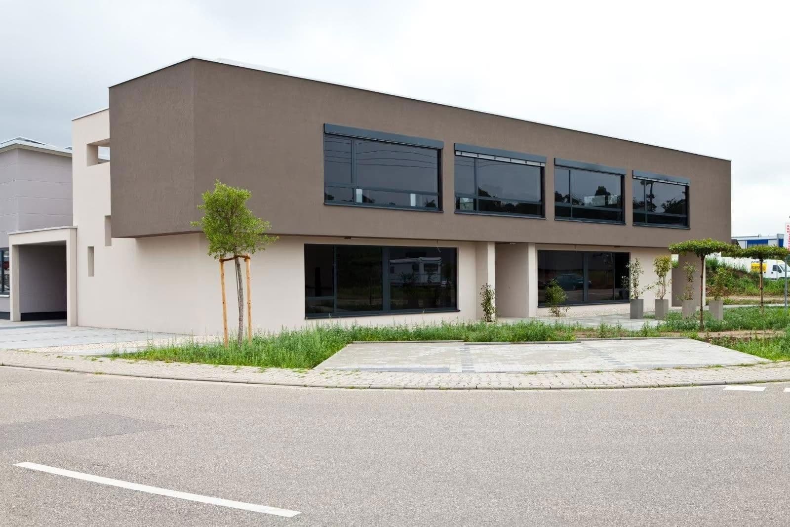 Prenájom kancelárie 220 m², Am Breilingsweg 13, Kronau, Bádensko-Wurttembersko Prenájom kancelárie 220 m², Am Breilingsweg 13, Kronau, Bádensko-Wurttembersko