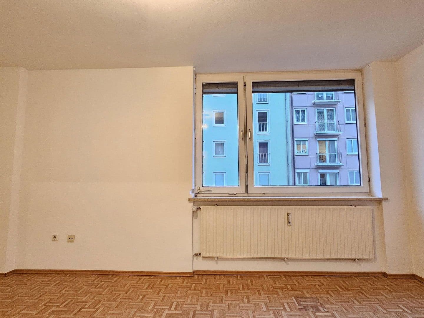 Prenájom bytu 1-izbový 26 m², Luisenstraße 60a, München, Bavorsko Prenájom bytu 1-izbový 26 m², Luisenstraße 60a, München, Bavorsko