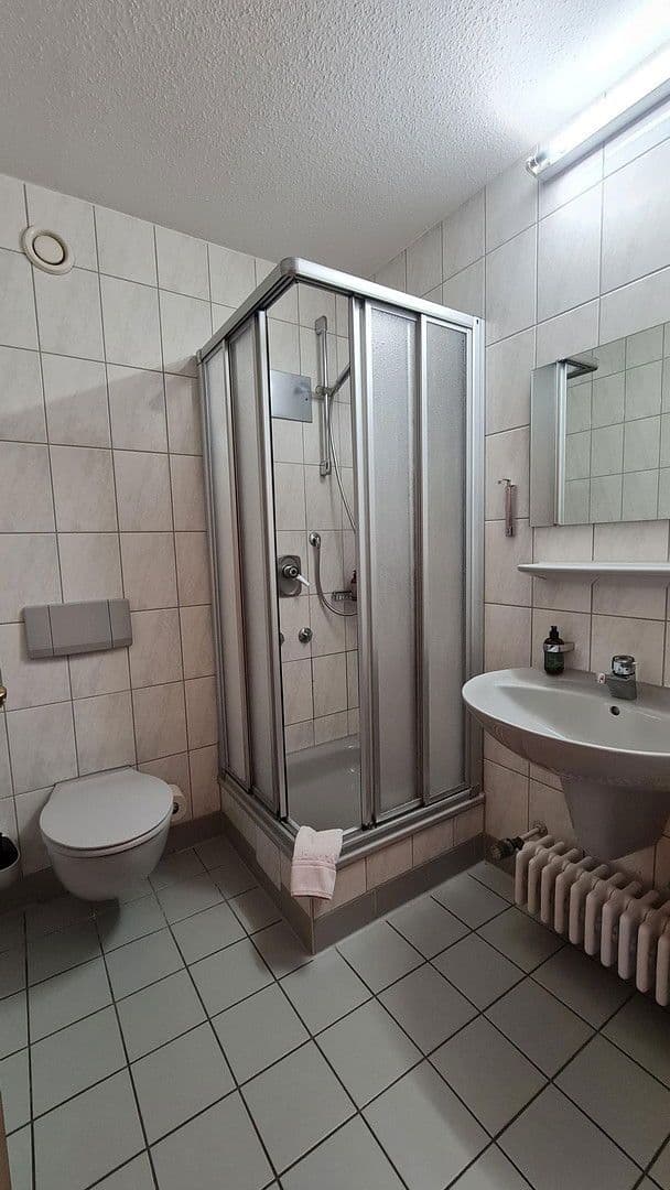 Prenájom bytu 1-izbový 30 m², Hölderlinstraße 1, Bad Liebenzell, Bádensko-Wurttembersko Prenájom bytu 1-izbový 30 m², Hölderlinstraße 1, Bad Liebenzell, Bádensko-Wurttembersko