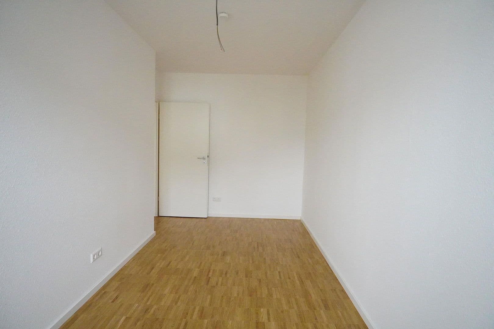 Prenájom bytu 4-izbový 105 m², Hölderlinstraße 26d, Pforzheim, Bádensko-Wurttembersko Prenájom bytu 4-izbový 105 m², Hölderlinstraße 26d, Pforzheim, Bádensko-Wurttembersko