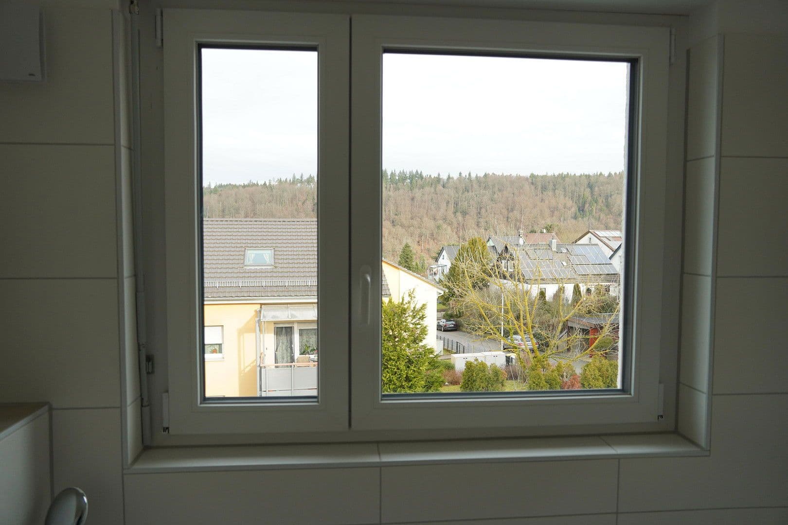 Prenájom bytu 4-izbový 105 m², Hölderlinstraße 26d, Pforzheim, Bádensko-Wurttembersko Prenájom bytu 4-izbový 105 m², Hölderlinstraße 26d, Pforzheim, Bádensko-Wurttembersko