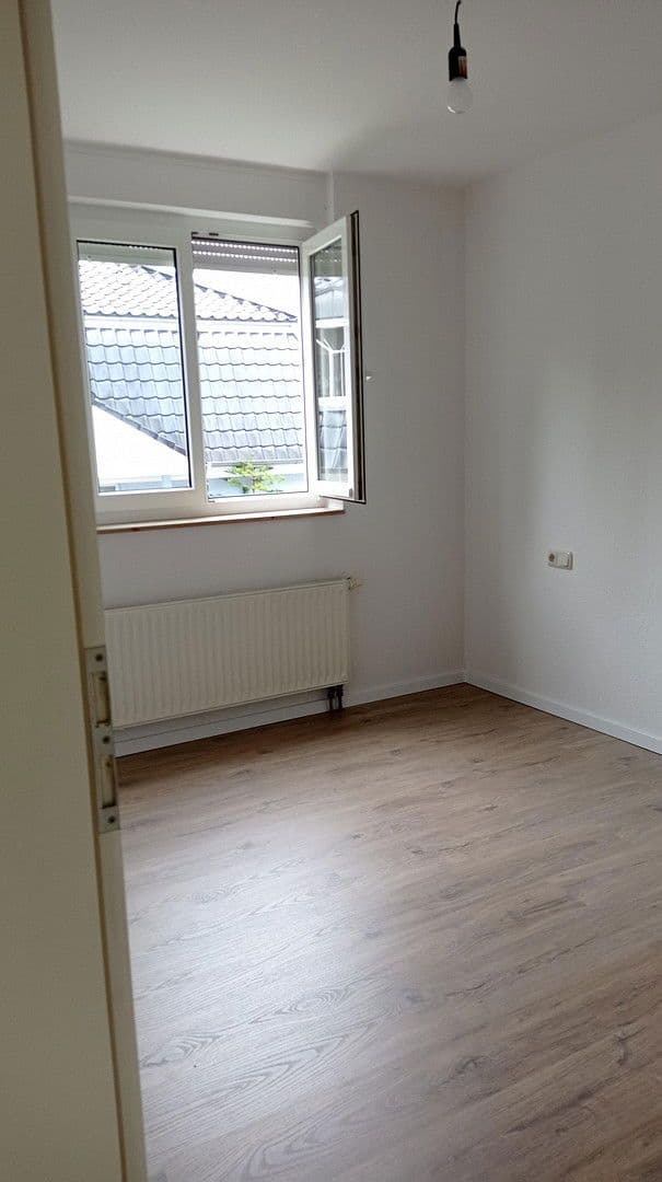 Prenájom bytu 2-izbový 66 m², Leipzig, Sasko Prenájom bytu 2-izbový 66 m², Leipzig, Sasko