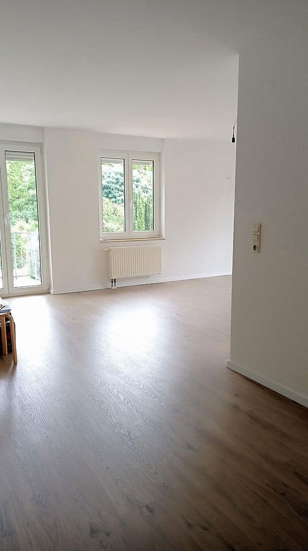 Prenájom bytu 2-izbový 66 m², Leipzig, Sasko Prenájom bytu 2-izbový 66 m², Leipzig, Sasko